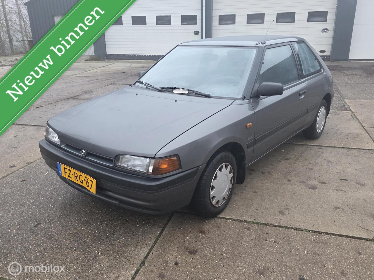 Mazda 323 - 1.6i GLX Automaat - oldtimer - AutoWereld.nl