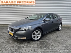 Volvo V40 - 1.6 T3 Momentum | Navi | Achteruitrijcamera |