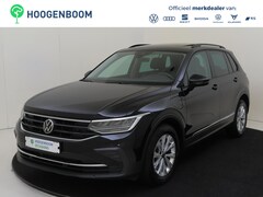 Volkswagen Tiguan - 1.4 TSI eHybrid Life | Panoramadak | Achteruitrijcamera | Stoel- en stuurwielverwarming |