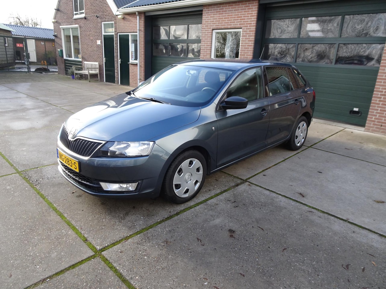 Skoda Rapid Spaceback - 1.2 TSI Greentech Active 1.2 TSI Greentech Active - AutoWereld.nl