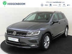 Volkswagen Tiguan - 1.5 TSI ACT Highline | Achteruitrijcamera | Parkeerassistent | 3-zone airco | Adaptieve cr