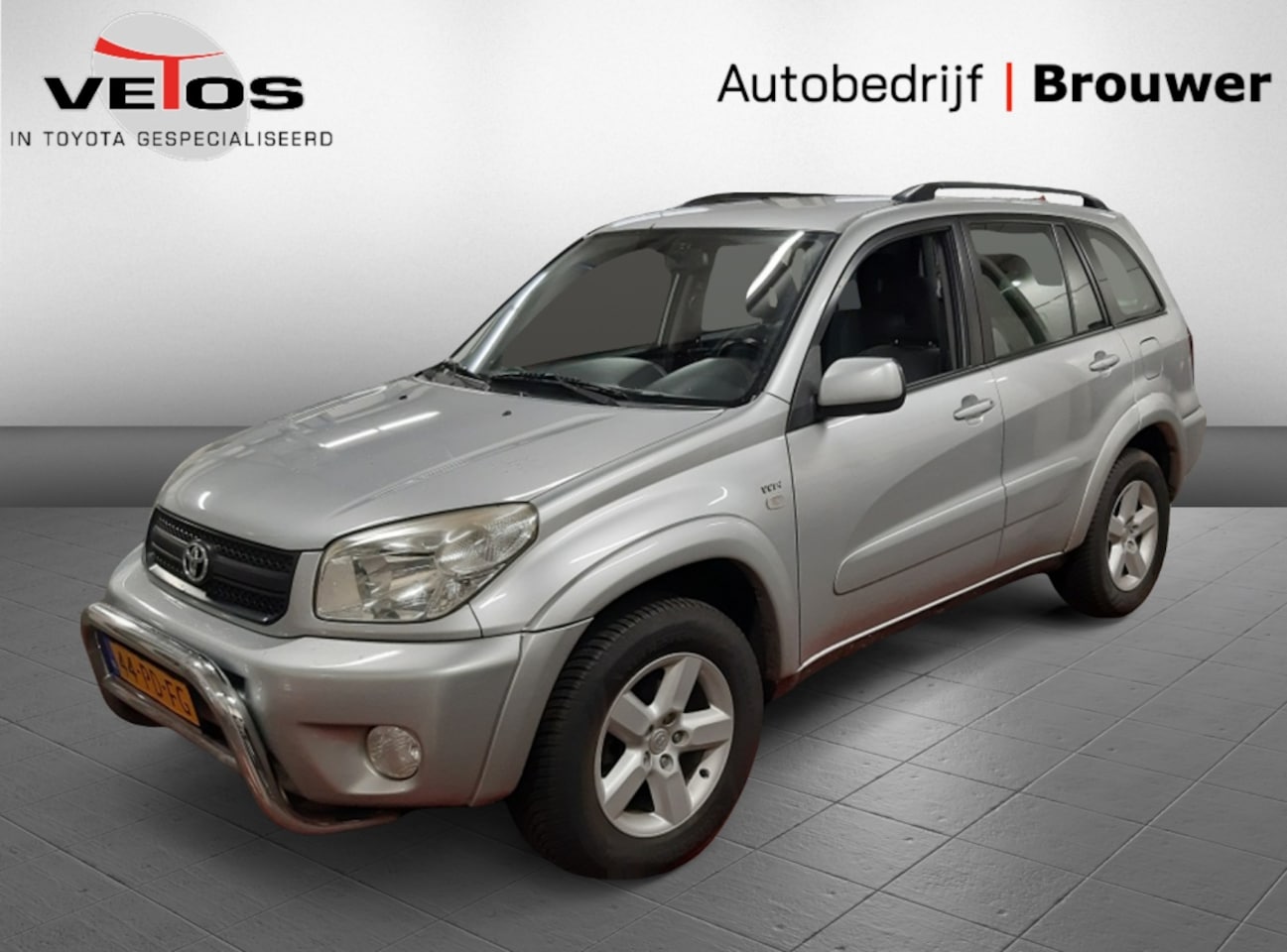 Toyota RAV4 - 2.0-16V VVT-i Sol 4WD Airco/Trekhaak/Cruise-control - AutoWereld.nl