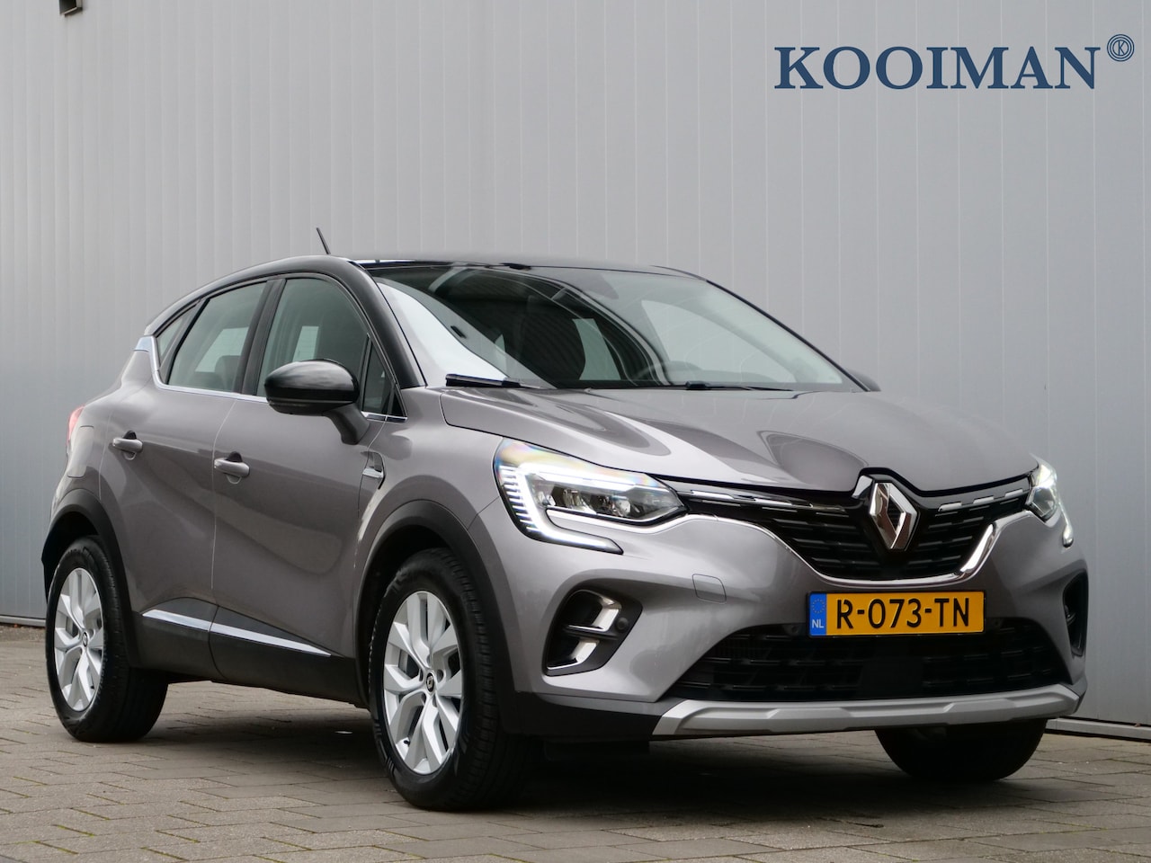 Renault Captur - 1.3 TCe Rive Gauche 140 Pk Navi / Apple Carplay / DAB / Camera - AutoWereld.nl