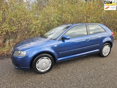 Audi A3 - 1.6 Attraction