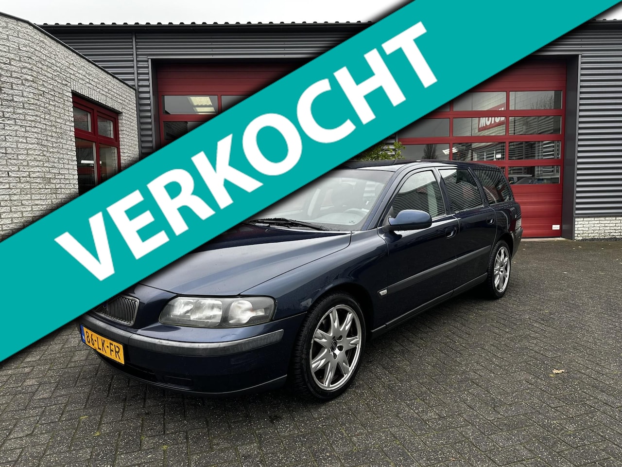 Volvo V70 - 2.4 D5 Edition I APK tot 25-6-2026 - AutoWereld.nl