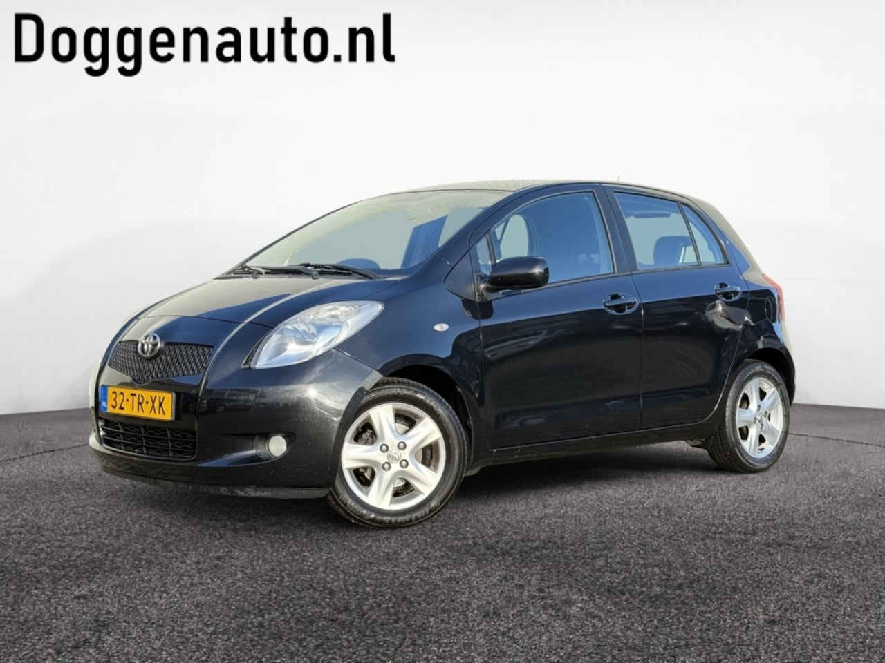Toyota Yaris - 1.3 VVTi Luna NAP VOL ONDERHOUDEN! Clima Trekhaak - AutoWereld.nl