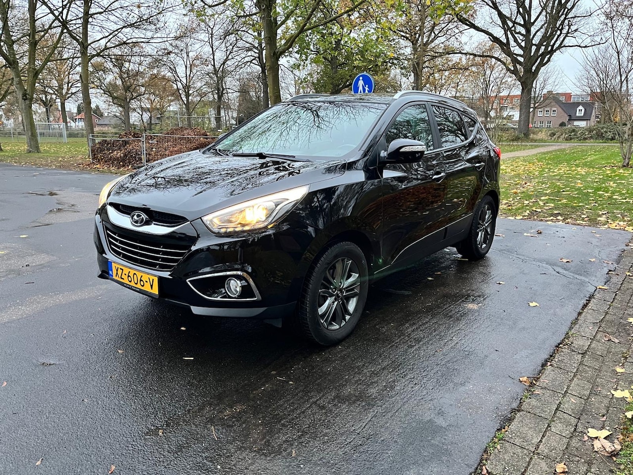 Hyundai ix35 - 1.6i GDI Go! Trekhaak /4-Seizoenbanden /Stoelverwarming /Navigatie - AutoWereld.nl