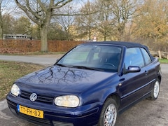 Volkswagen Golf Cabriolet - 2.0 Highline