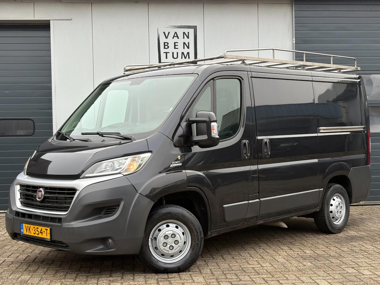 Fiat Ducato - 2.3MJ 131pk L1H1 Clima Navi 2x Schuifdeur 3-pers. - AutoWereld.nl