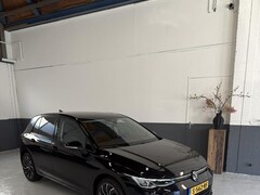 Volkswagen Golf - 1.0 eTSI Life Business