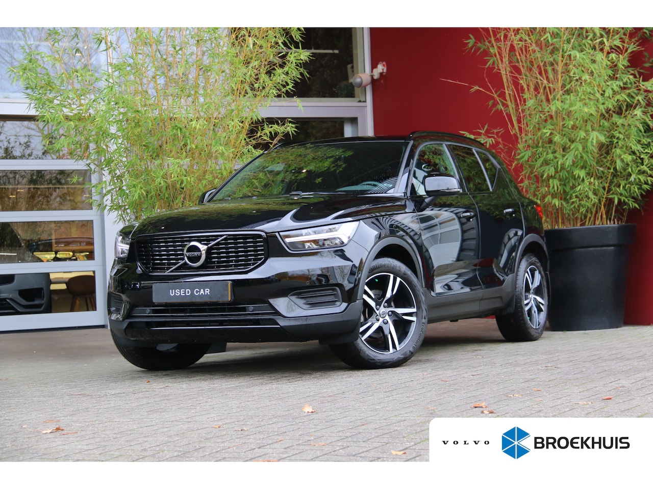 Volvo XC40 - 1.5 T3 R-Design | Trekhaak | Camera | Stoelverwarming - AutoWereld.nl