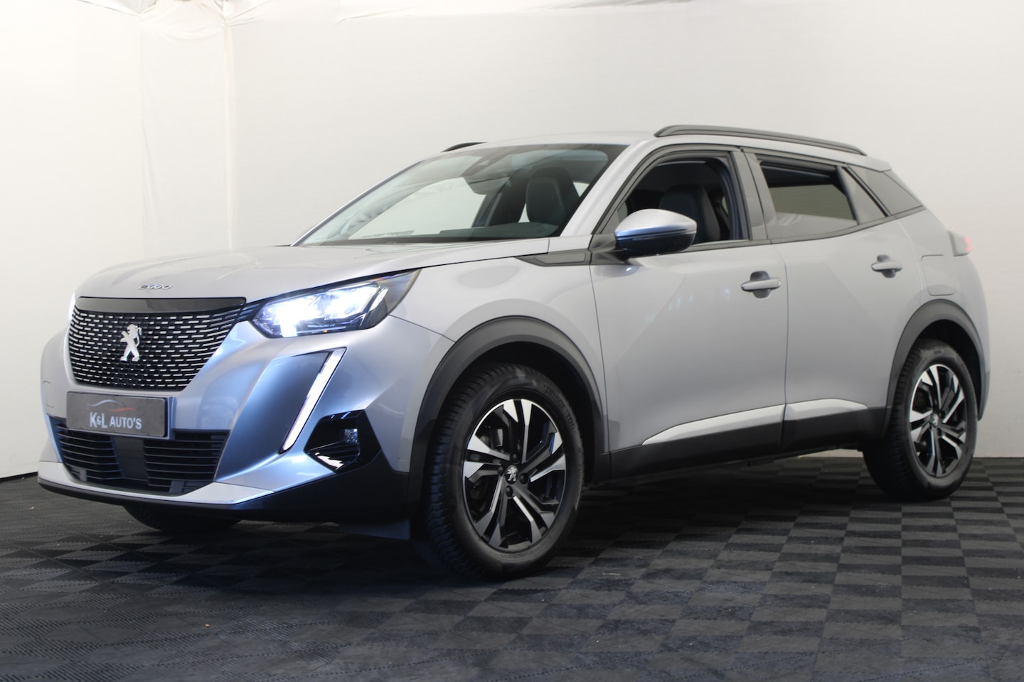 Peugeot 2008 - 1.2 PureTech Allure Pack |Camera|Navi| - AutoWereld.nl