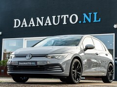 Volkswagen Golf - 1.0 eTSI Life Apple CP HUD Camera Stoelverw