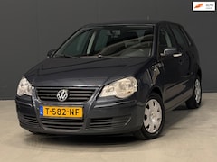 Volkswagen Polo - 1.2-12V Trendline 5-DEURS AIRCO | NETTE AUTO