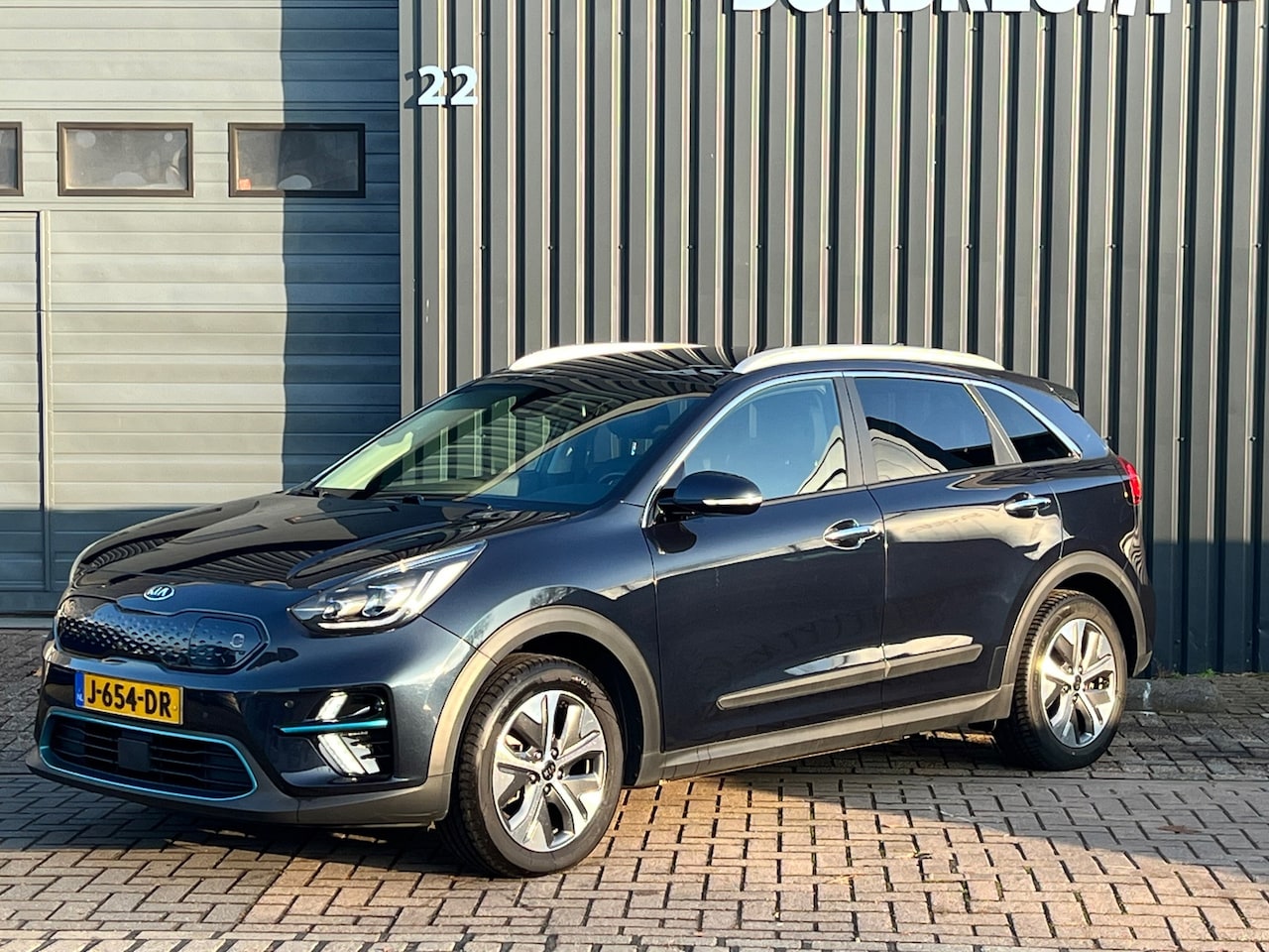 Kia e-Niro - ExecutiveLine 64 kWh|SOH 96%|1Eig|Cam|Memory|Keyless|JBL|Navi|Leder|Trekhaak| - AutoWereld.nl