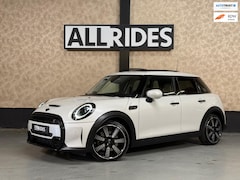 MINI Cooper S - 2.0 Essential | Pano | Keyless | HUD | Harman/Kardon | Sfeerverlichting | camera
