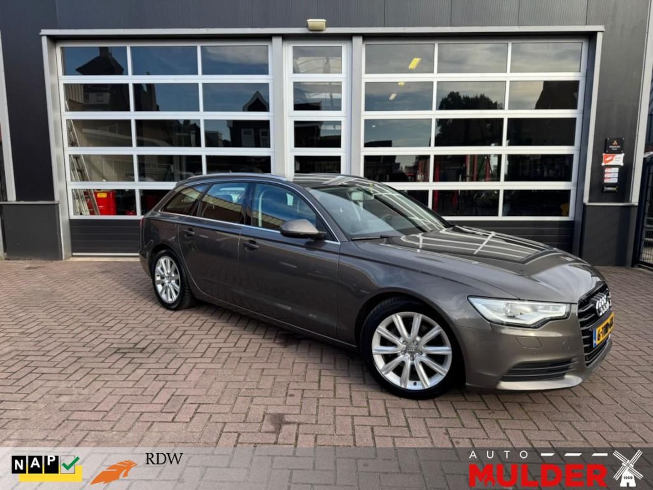 Audi A6 - 2.0 TFSI BUSINESS EDITION / AUT. / TREKHAAK / NAVI / CRUISECONTRL. / RIJKLAAR! - AutoWereld.nl