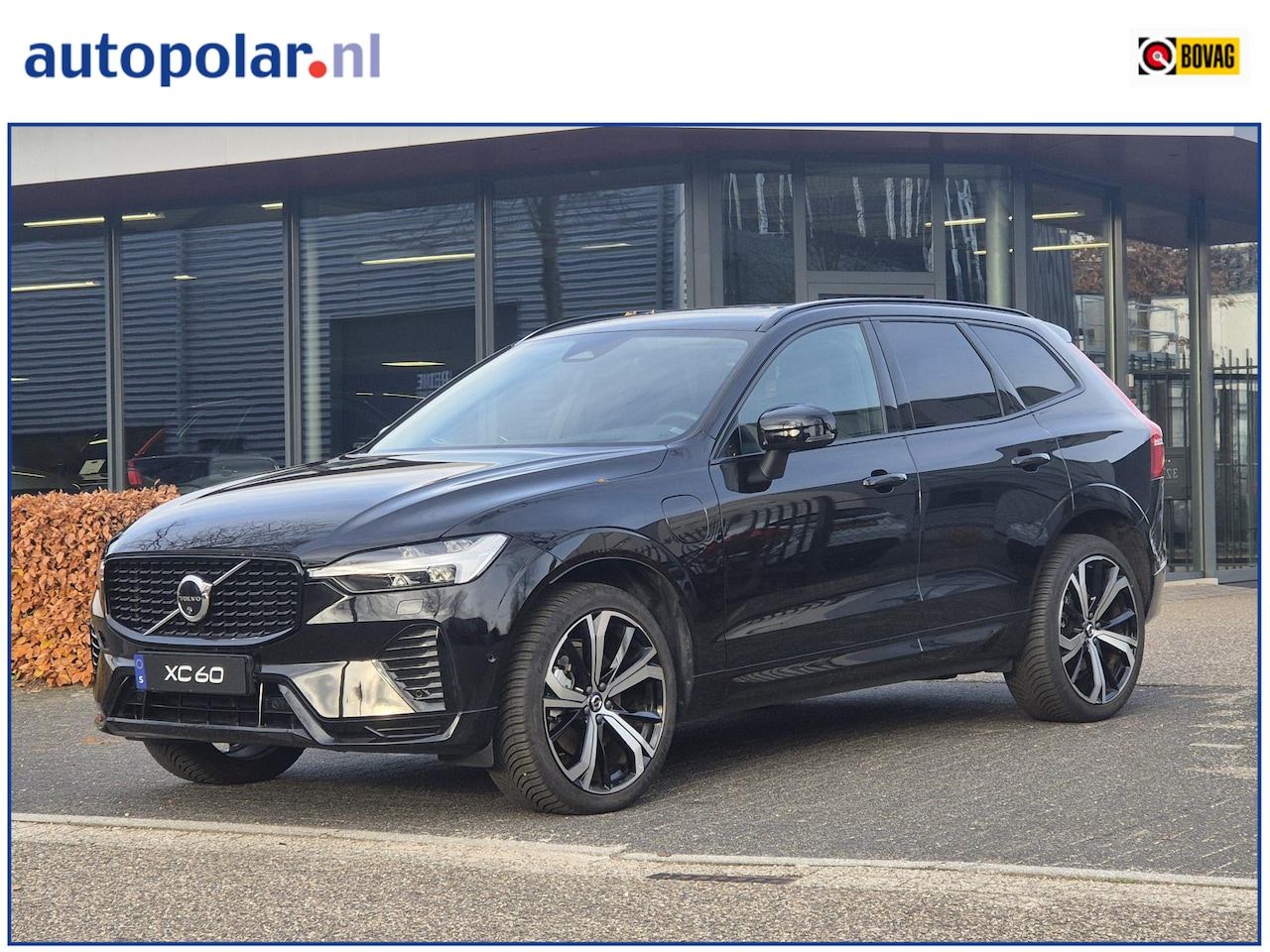 Volvo XC60 - 2.0 T6 Plug-in hybrid AWD Ultra Dark 21Inch/Panodak/Massage/360Cam etc. - AutoWereld.nl
