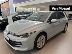 Volkswagen Golf - 1.5 eTSI Life Edition | VOORRAAD DIRECT LEVERBAAR | Automaat | 17 inch velgen | Parkeersen