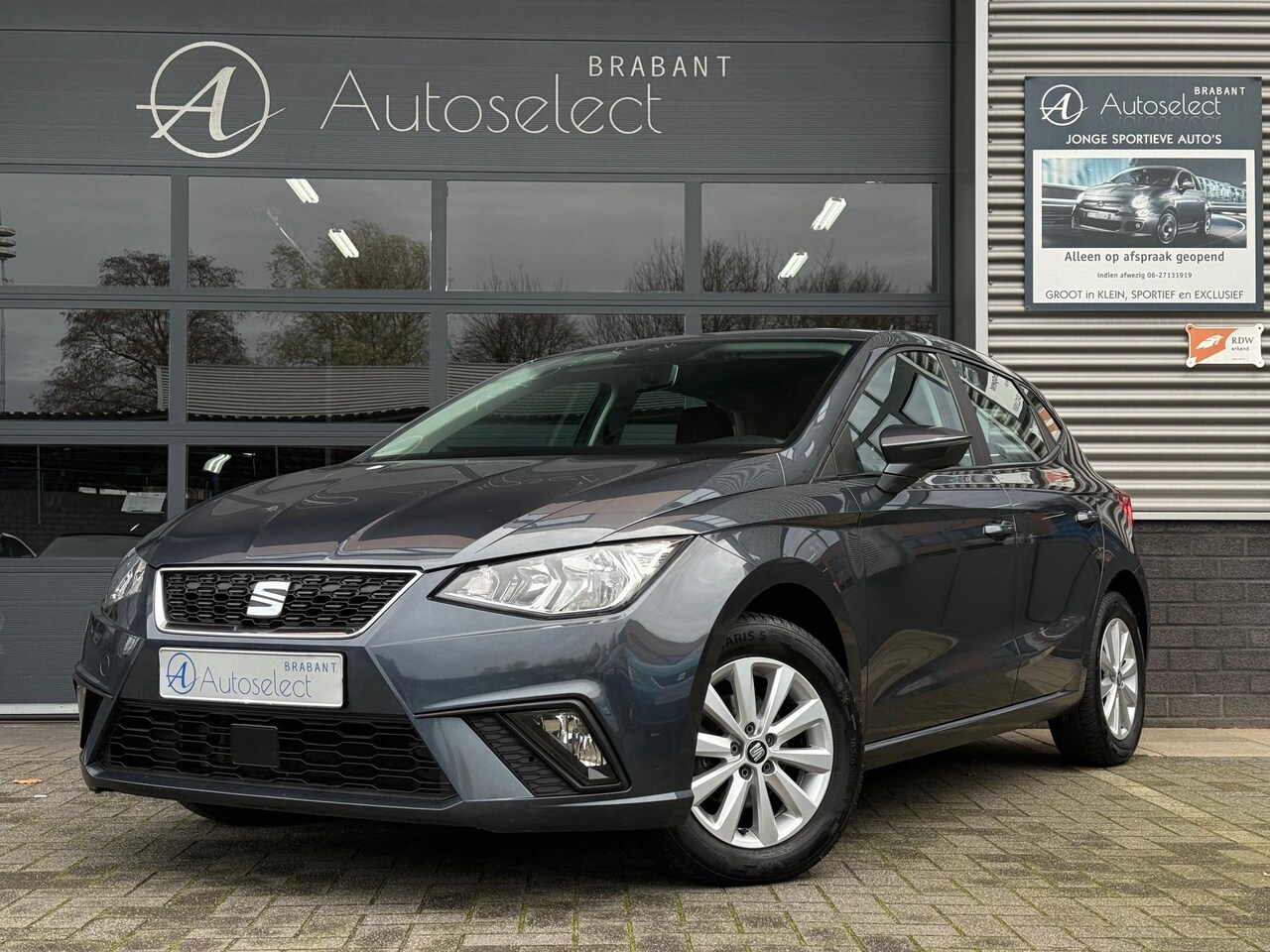 SEAT Ibiza - 1.0 TSI Style Airco PDC Bluetooth - AutoWereld.nl