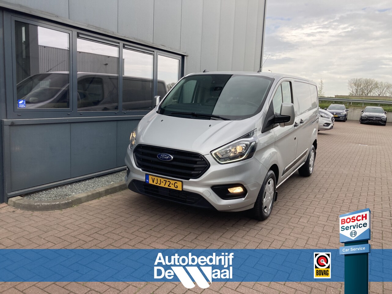 Ford Transit Custom - 2.0 TDCi EURO6 130pk Automaat Trend L1H1 300 2XSCHUIFDEUR/AIRCO/CRUISE/PDC/VERW.VOORRUIT/S - AutoWereld.nl