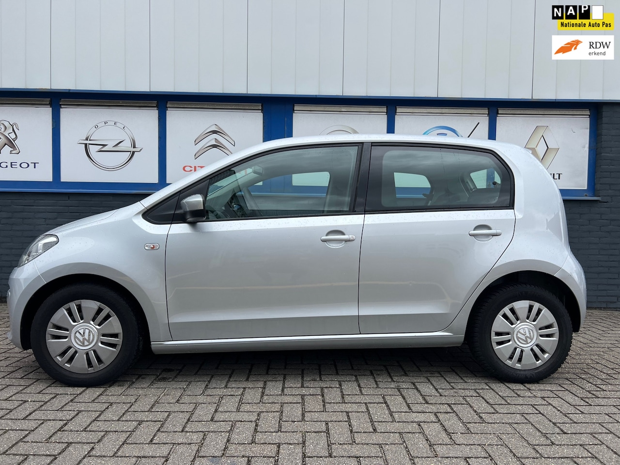 Volkswagen Up! - 1.0 move up! BlueMotion 09-2015 NWE.APK 5695EU - AutoWereld.nl