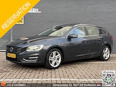 Volvo V60 - 2.4 D6 AWD Plug-In Hybrid Summum | Leder | Pano | Climate | Cruise | Navi | Camera | Stoel