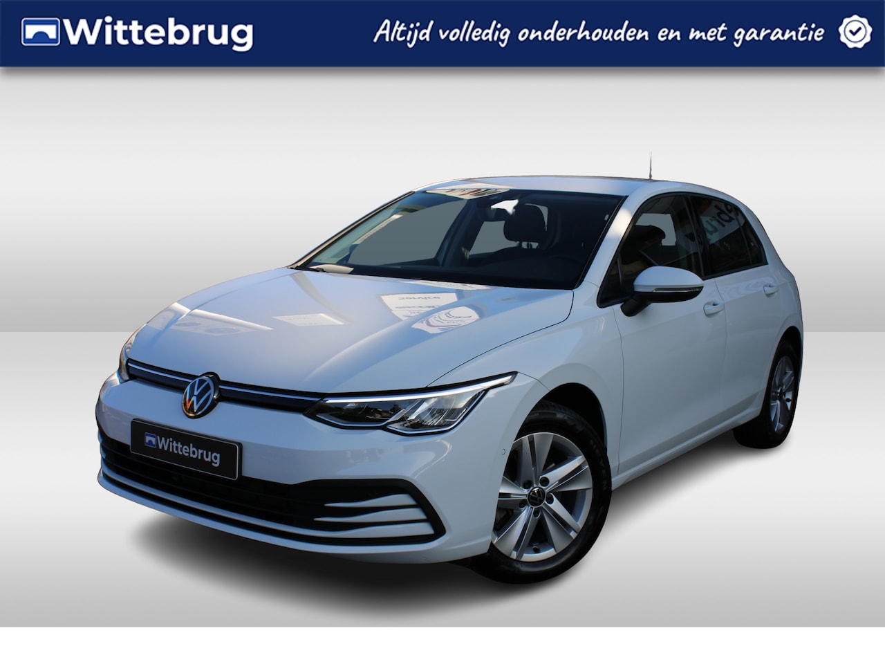 Volkswagen Golf - 1.5 eTSI 130pk Life Business DSG Automaat / Navigatie / APP / LM 16 inch / Camera / Park A - AutoWereld.nl