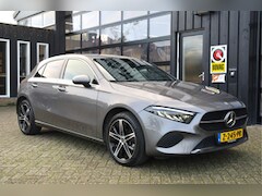Mercedes-Benz A-klasse - 250 e Luxury Line | Leer | Sfeer | CarPlay | MBux | Distronic | NL-Auto | Dealer onderhoud