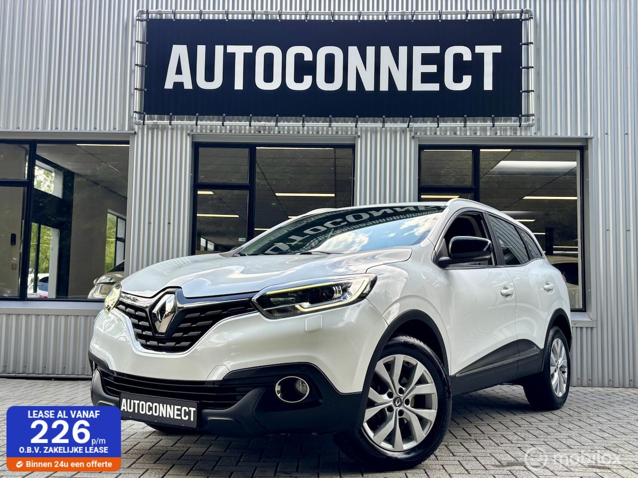 Renault Kadjar - 1.2 TCe. AUTOMAAT, NAVI, LEDER, CRUISE, STOELVERWARMING. - AutoWereld.nl