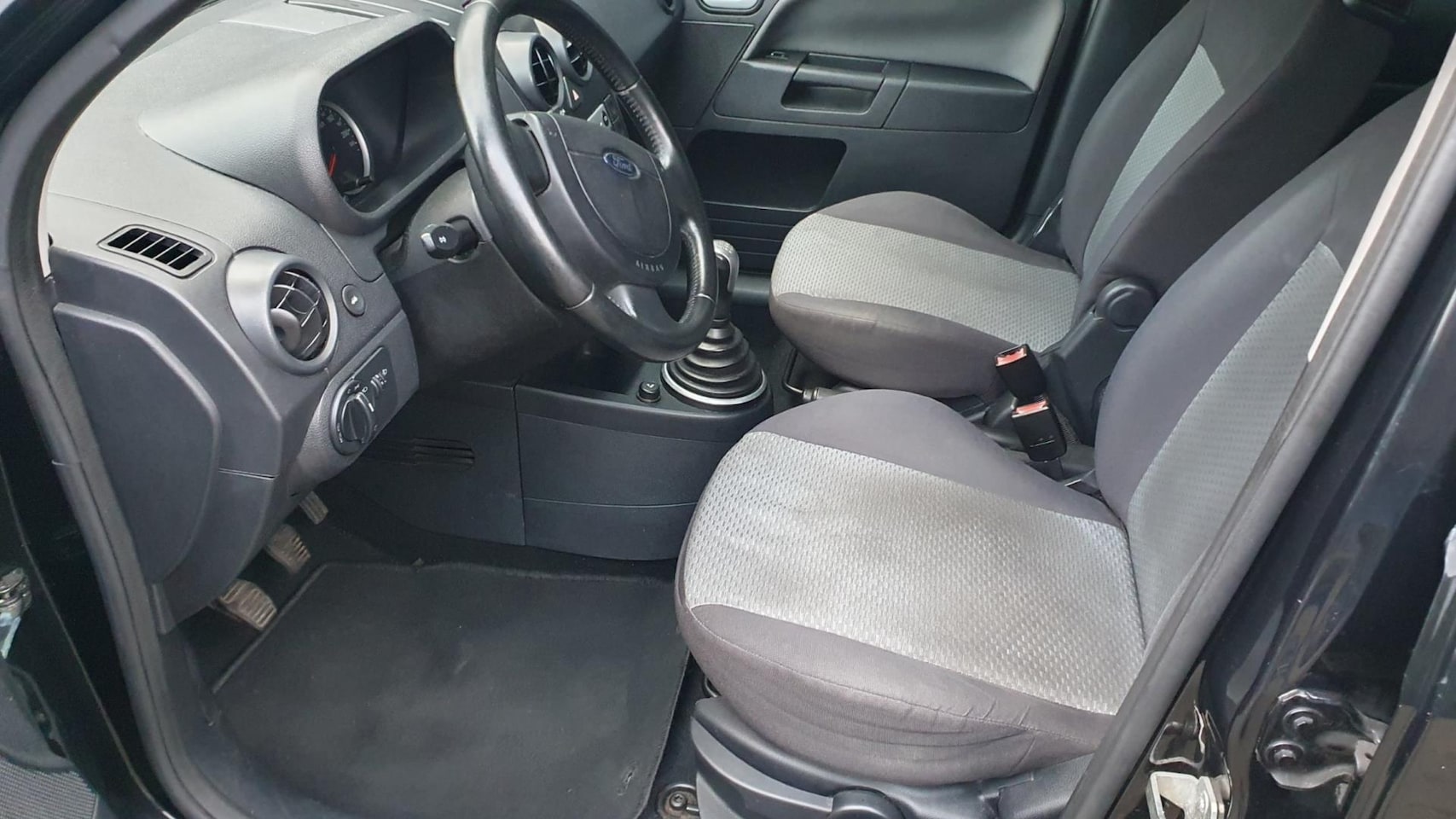 Ford Fusion - 1.4-16V Futura 1.4-16V Futura