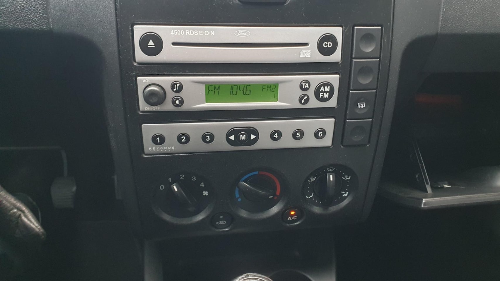 Ford Fusion - 1.4-16V Futura 1.4-16V Futura