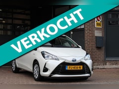 Toyota Yaris - 1.5 Hybrid Aspiration // Camera // All season // Automaat // Dealer onderhouden