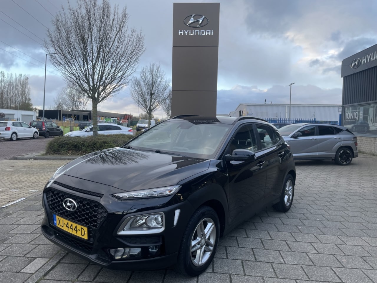 Hyundai Kona - 1.0T Essence Trekhaak*RIJKLAARPRIJS* - AutoWereld.nl