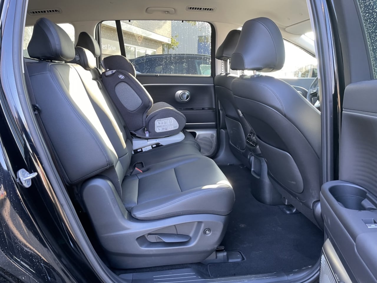Hyundai IONIQ 9 - Connect 7p. 110.3 kWh AWD*RIJKLAARPRIJS*