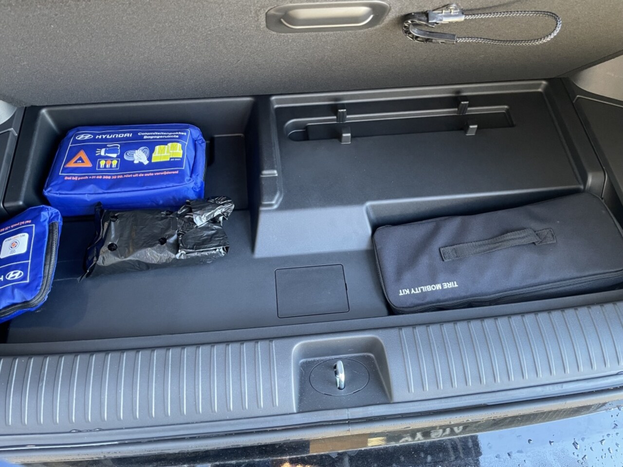 Hyundai IONIQ 9 - Connect 7p. 110.3 kWh AWD*RIJKLAARPRIJS*
