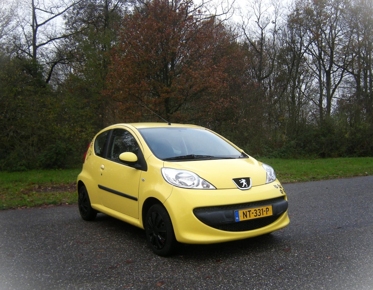 Peugeot 107 - 1.0-12V XR . inruil koopje . elec ramen . audio . enz - AutoWereld.nl