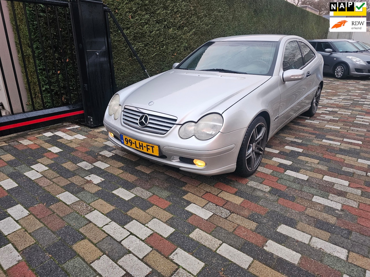 Mercedes-Benz C-klasse Sportcoupé - 180 K. 2003 Cruise - AutoWereld.nl