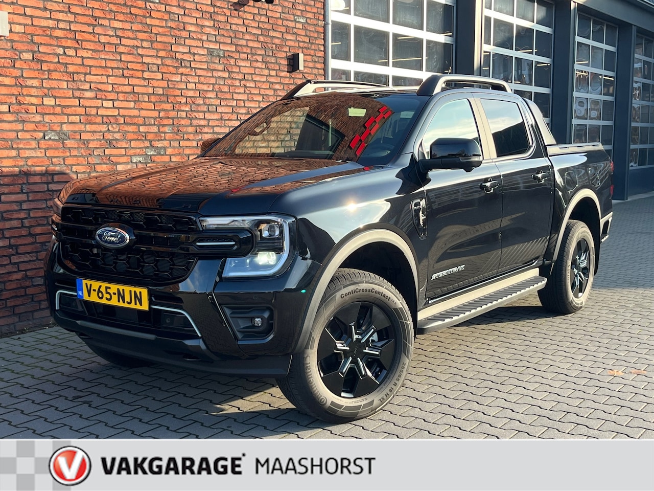 Ford Ranger - StormTrak PHEV DC Grijskent. 3500kg.Trek. 360°Camera/6.9kWpower/Adapt.Cruise/Elek.Stoel/Cl - AutoWereld.nl