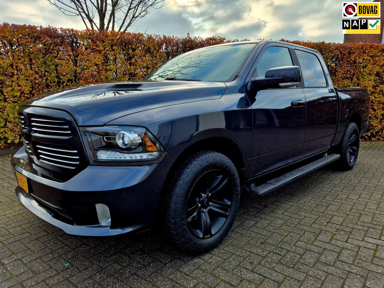 Dodge Ram 1500 - 5.7 V8 Quad Cab 6'4 5 zitpl. + NAP|Leder|Schuifdak|Trekhaak|Stoel ventilatie/verwarming|DA - AutoWereld.nl