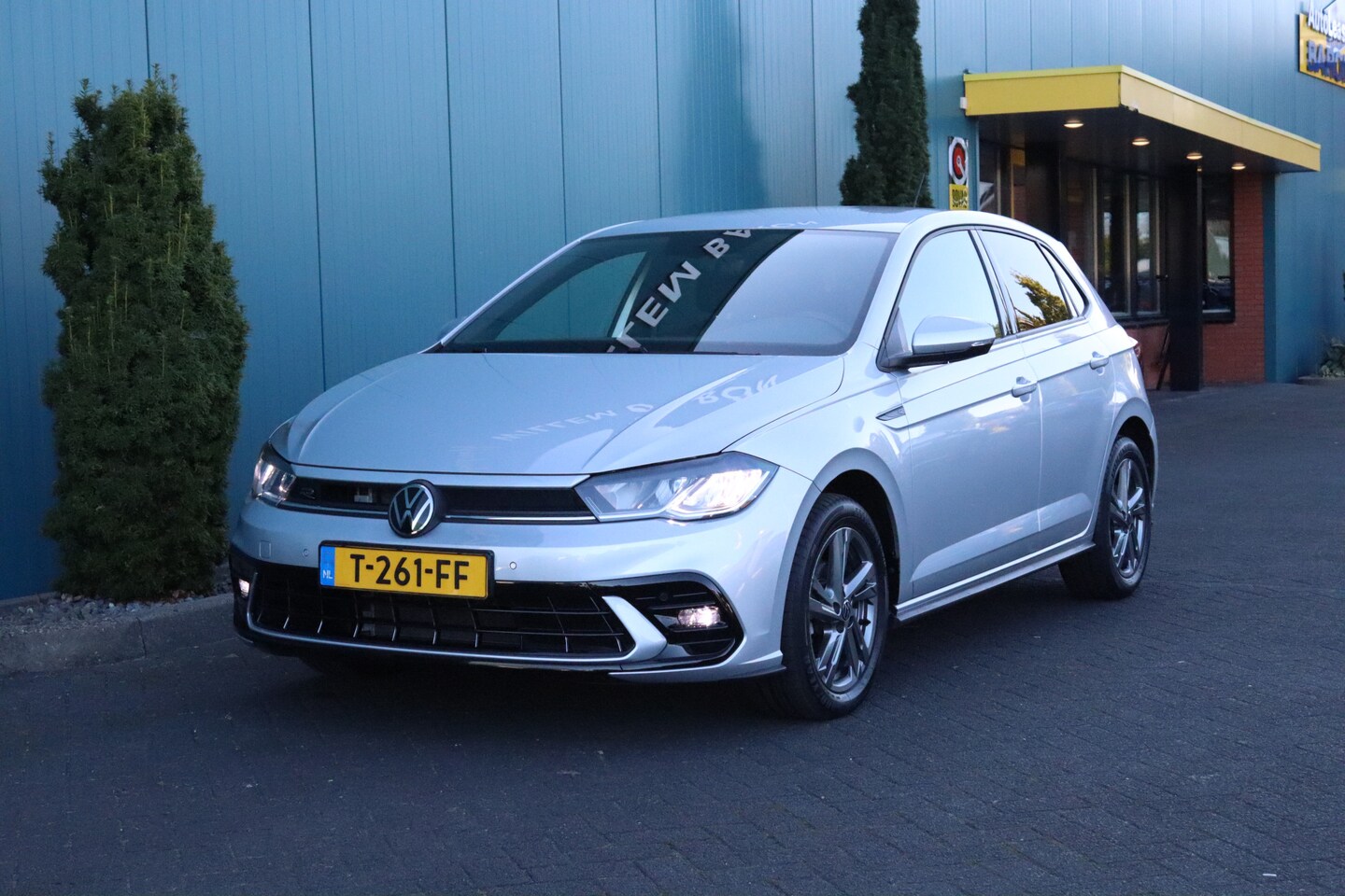 Volkswagen Polo - 1.0 TSI 2x R-Line Nieuwstaat!! CARPLAY|ADAPT.CRUISE|STOELVER|CAM|KEYLESS|NAV|LED|ECC|PDC|L - AutoWereld.nl