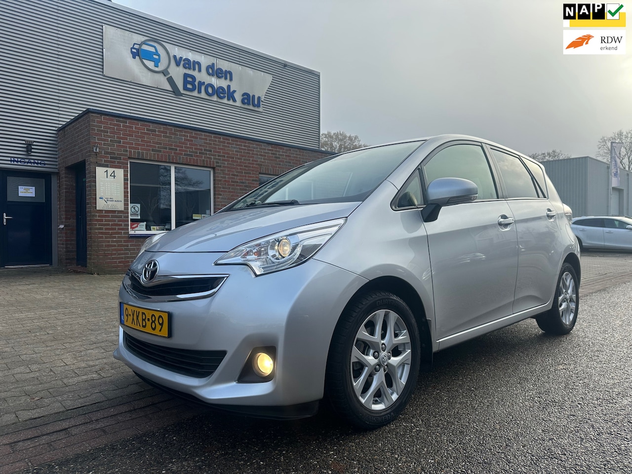 Toyota Verso S - 1.3 VVT-i Comfort 1.3 VVT-i Comfort - AutoWereld.nl
