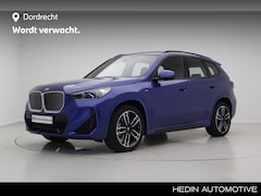 BMW iX1 - eDrive20 67 kWh M-Sport | 19" | Panorama | Trekhaak | Premium Pack | Nu voor 42.495,