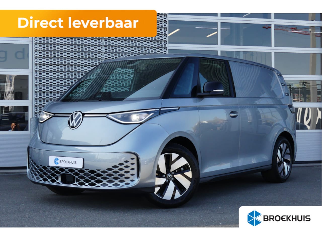 Volkswagen ID. Buzz Cargo - Anniversary Edition | Led Matrix | 360  Camera | Trekhaak | Demonstratie Auto | Anniverser - AutoWereld.nl