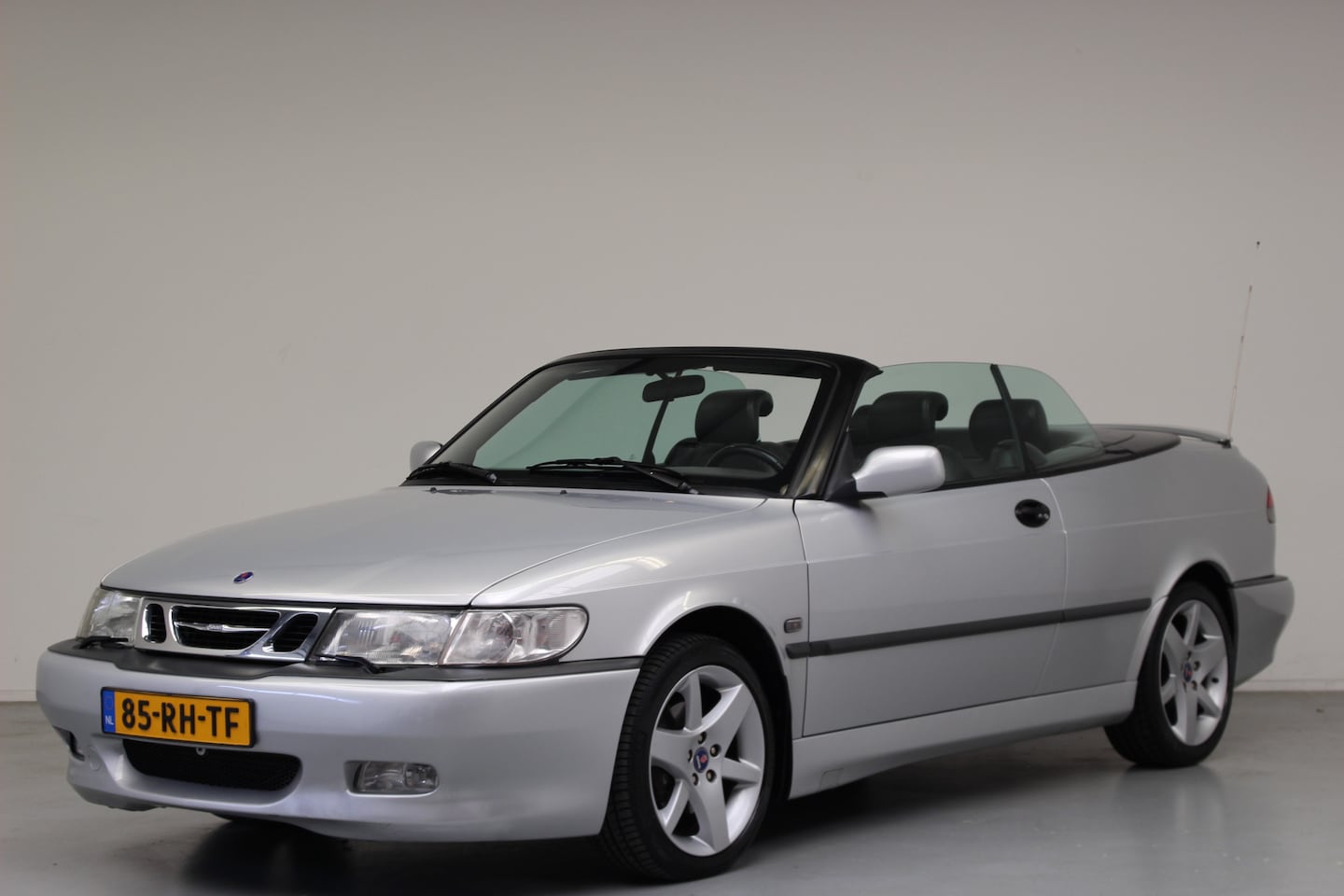 Saab 9-3 Cabrio - 2.0 Turbo 205pk Aero Automaat | Rijklaarprijs | Trekhaak | - AutoWereld.nl
