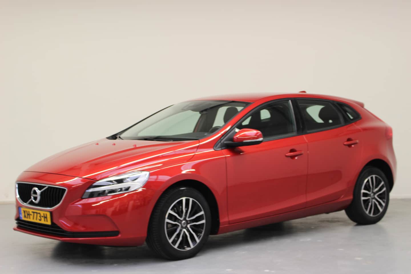 Volvo V40 - T2 Polar+ Automaat | Rijklaarprijs | Leer | - AutoWereld.nl
