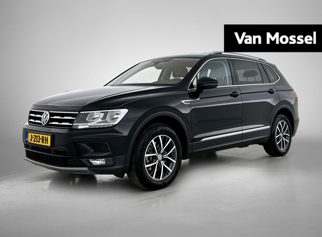 Volkswagen Tiguan Allspace - 1.5 TSI Comfortline Business | 150 PK | Automaat | Trekhaak | Stoelverwarming | Keyless | - AutoWereld.nl
