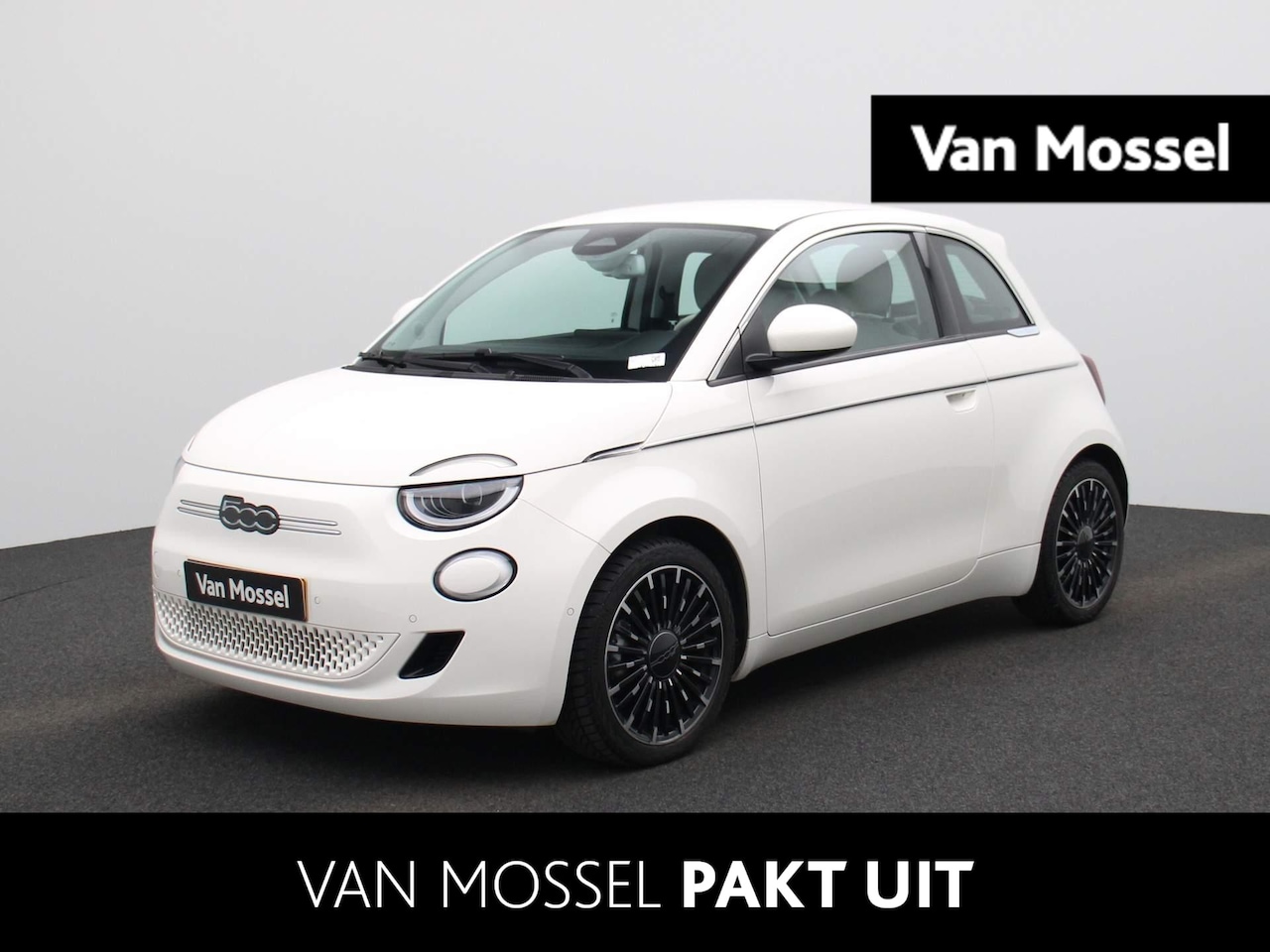 Fiat 500e - La Prima 42 kWh | Leder | 17" | Navi | Cam | ECC - AutoWereld.nl