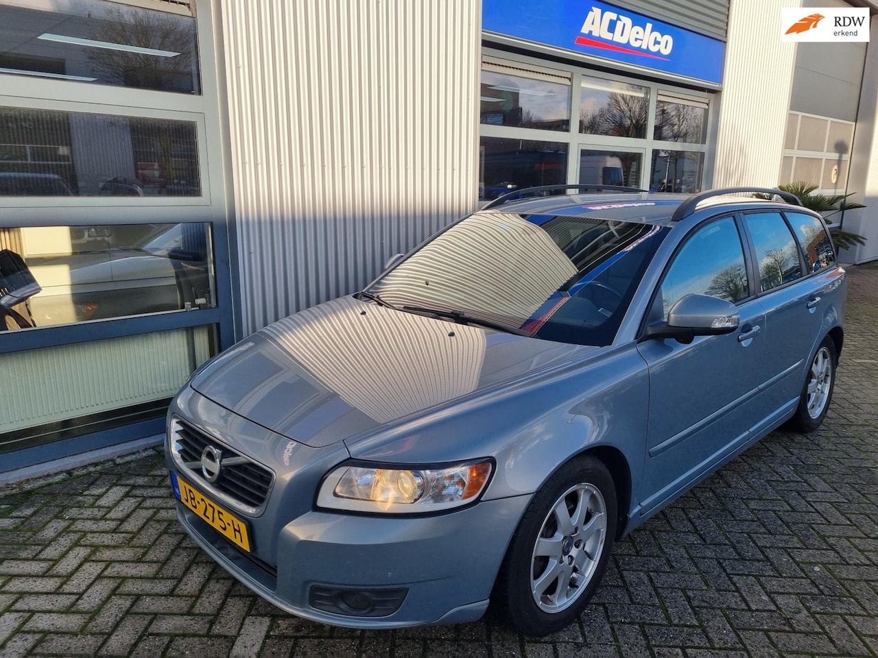Volvo V50 - 1.6D S/S Summum / climate control / trekhaak / navigatie - AutoWereld.nl