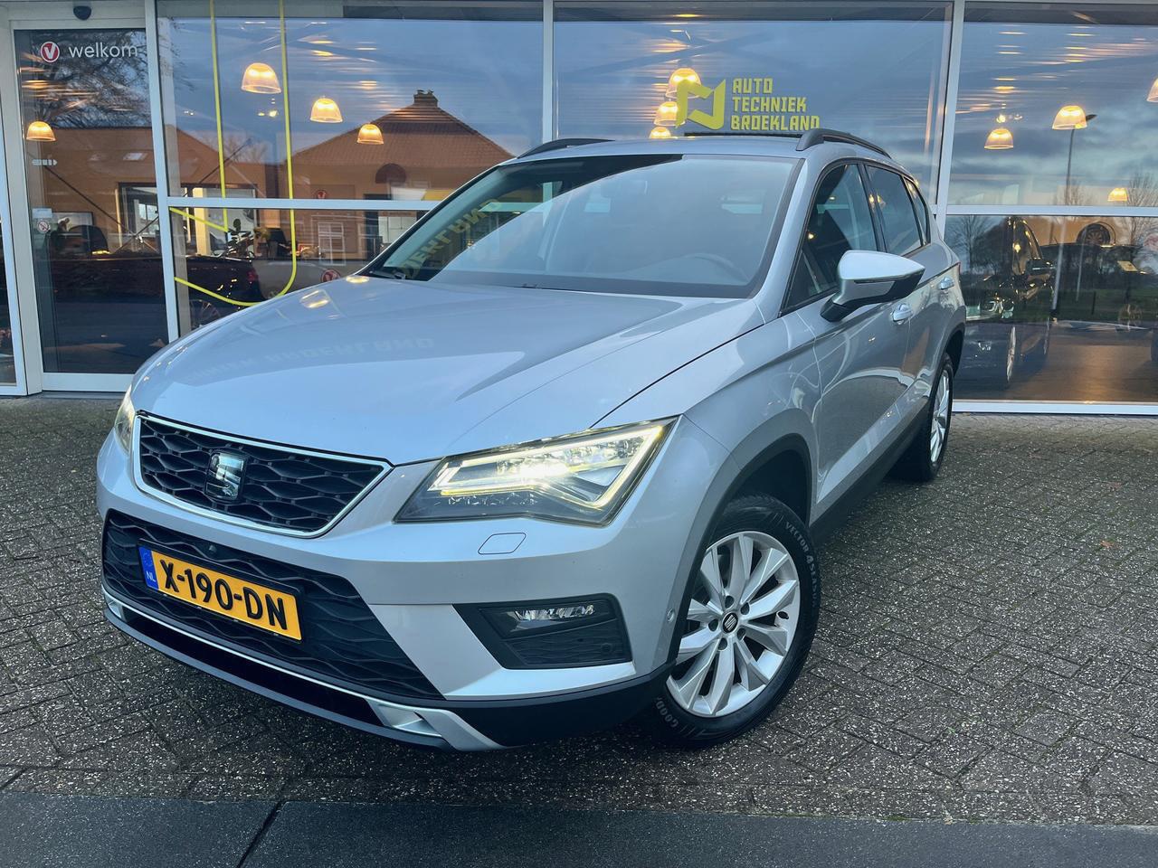 SEAT Ateca - 1.0 ECOTSI STYLE BUSINESS INTENSE 360 CAMERA|TREKHAAK|LED|ELEK. KLEP|STOELVERW| - AutoWereld.nl